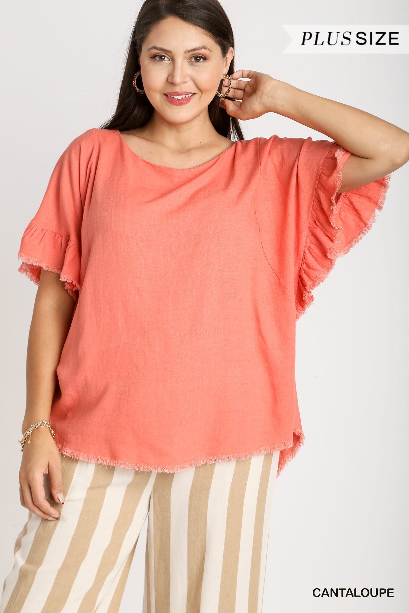 Umgee Plus Linen Blend Short Ruffle Sleeve Round Neck Frayed Top - Roulhac Fashion Boutique