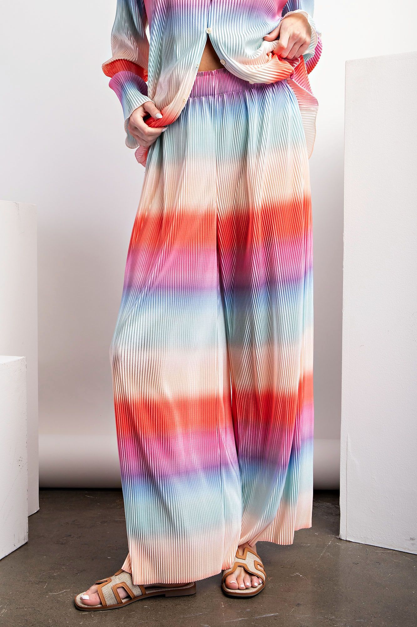 Easel Plus Ombre Print Pleated Satin Lounge Pants