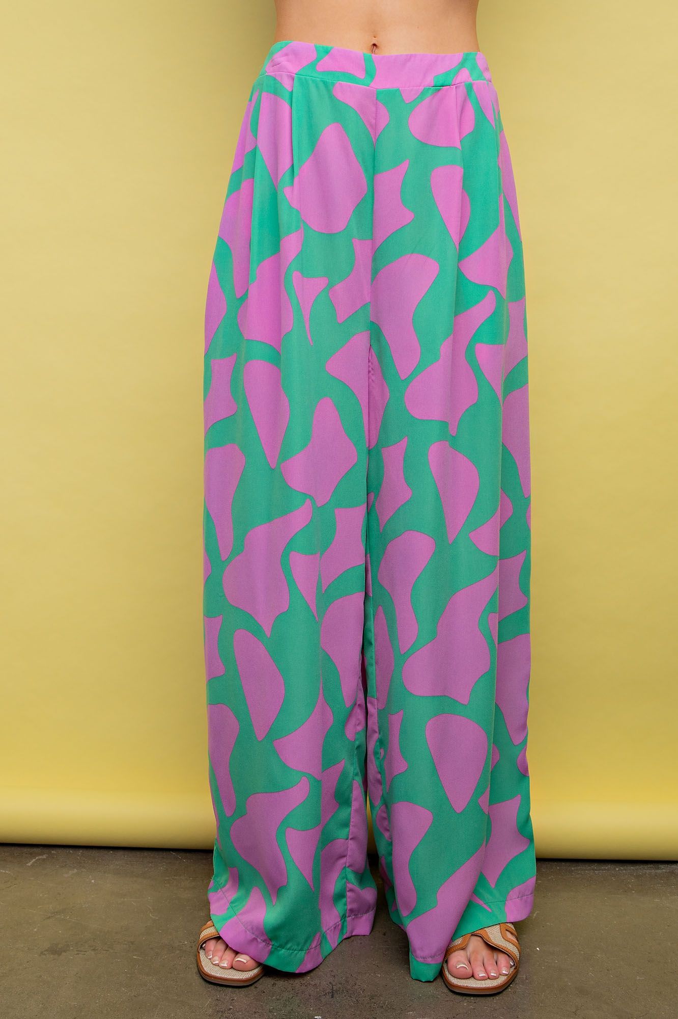 Easel Plus Geo Printed Wool Peach Wide Pants