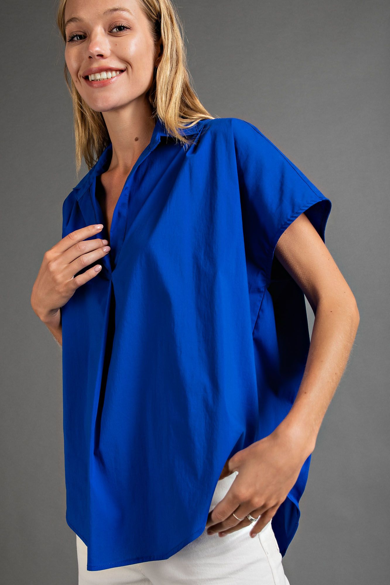 Easel Plus Poplin Loose Fit Shirt Tops