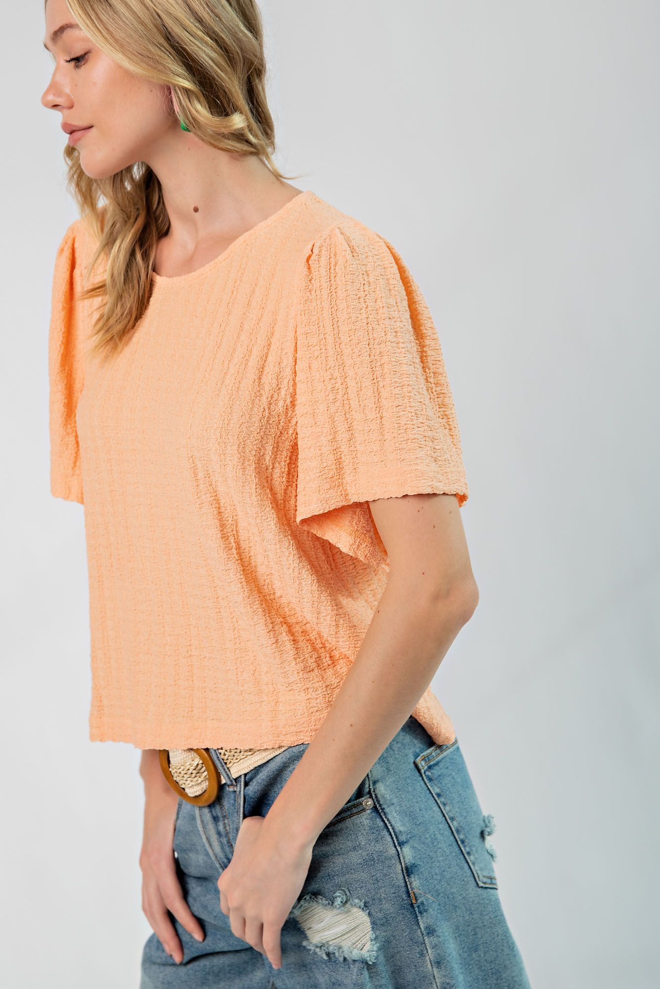 Easel Plus Textured Bell Short Sleeves Pleated Knit Tops