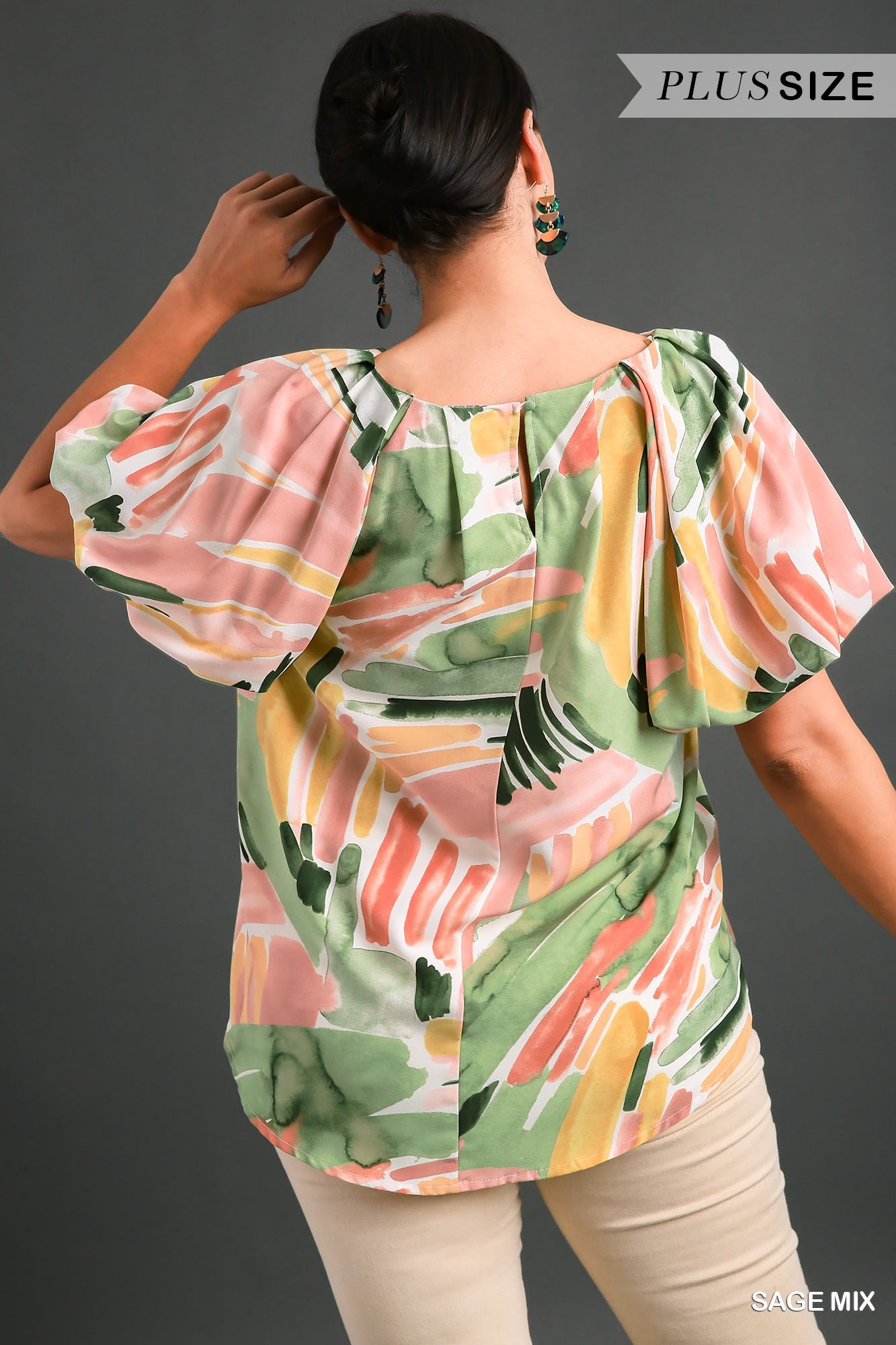 Umgee Plus Abstract Puff Sleeves Lining Top