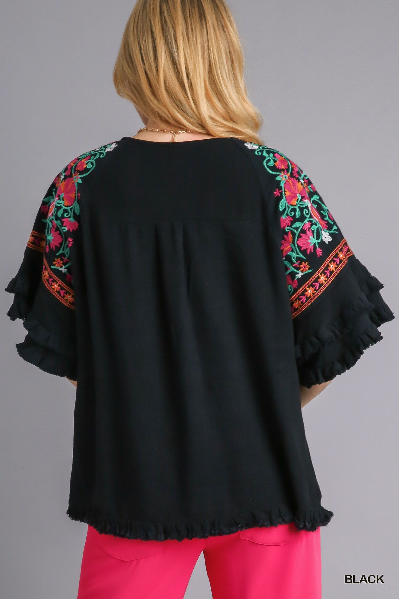 Umgee Embroidery Sleeve & Unfinished Frayed Hem Linen Blend Top