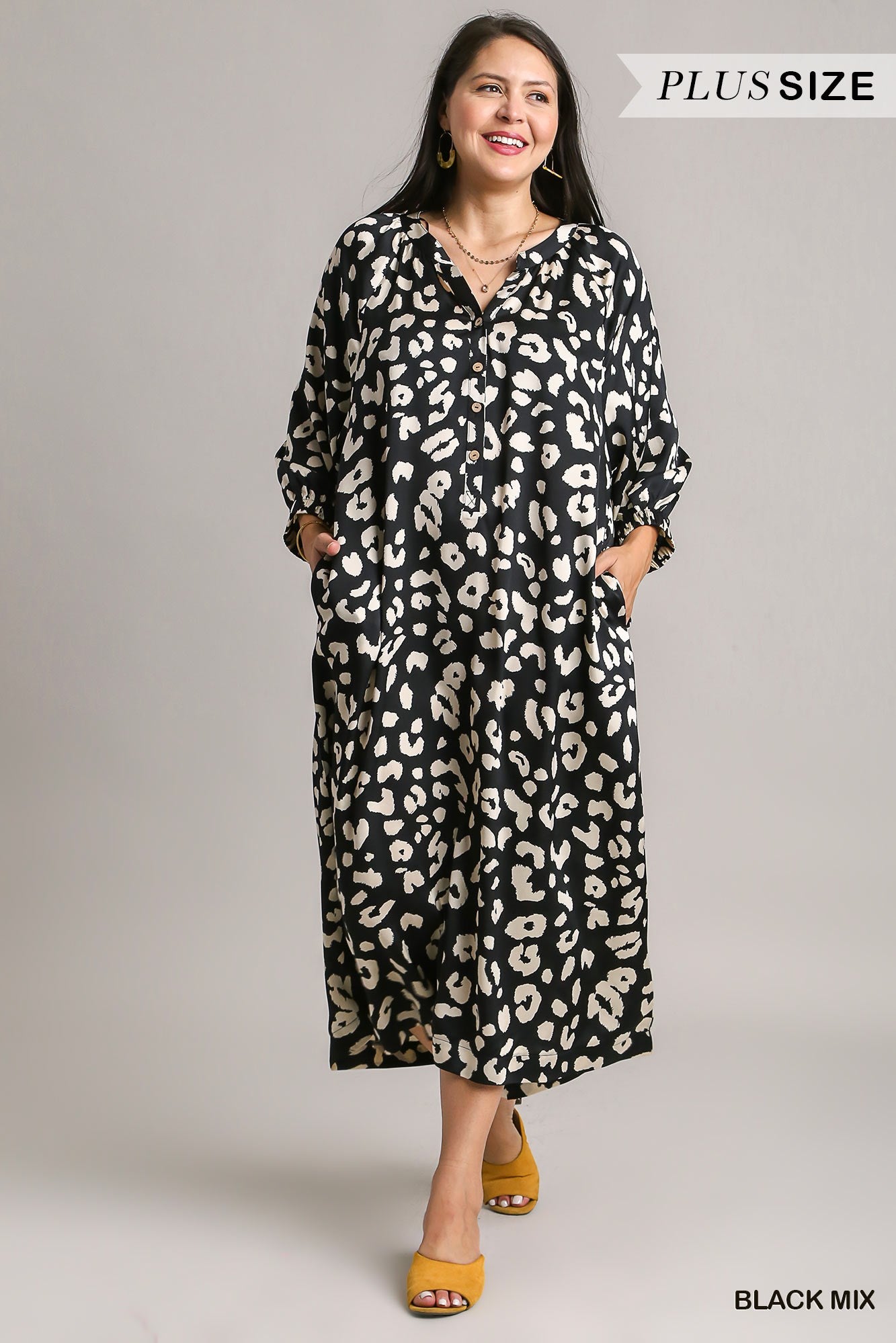 Umgee Plus Satin Animal Print Mandarin Collared Maxi Dress