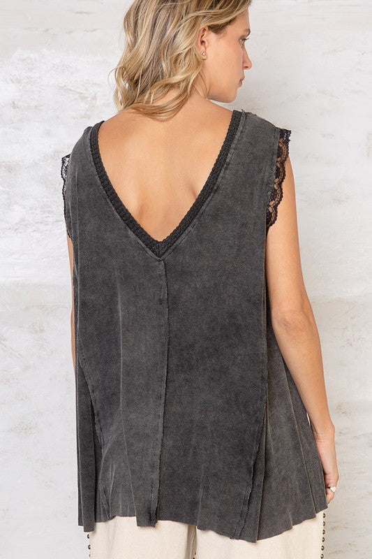 POL Sleeveless Lace detail Round Neckl Lace Trim Frayed Edge Knit Top